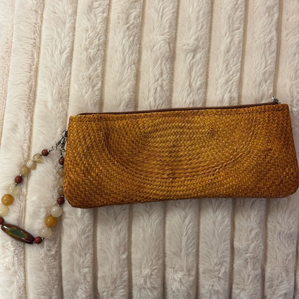 Woven Tan Clutch with glass Beaded Handle‎